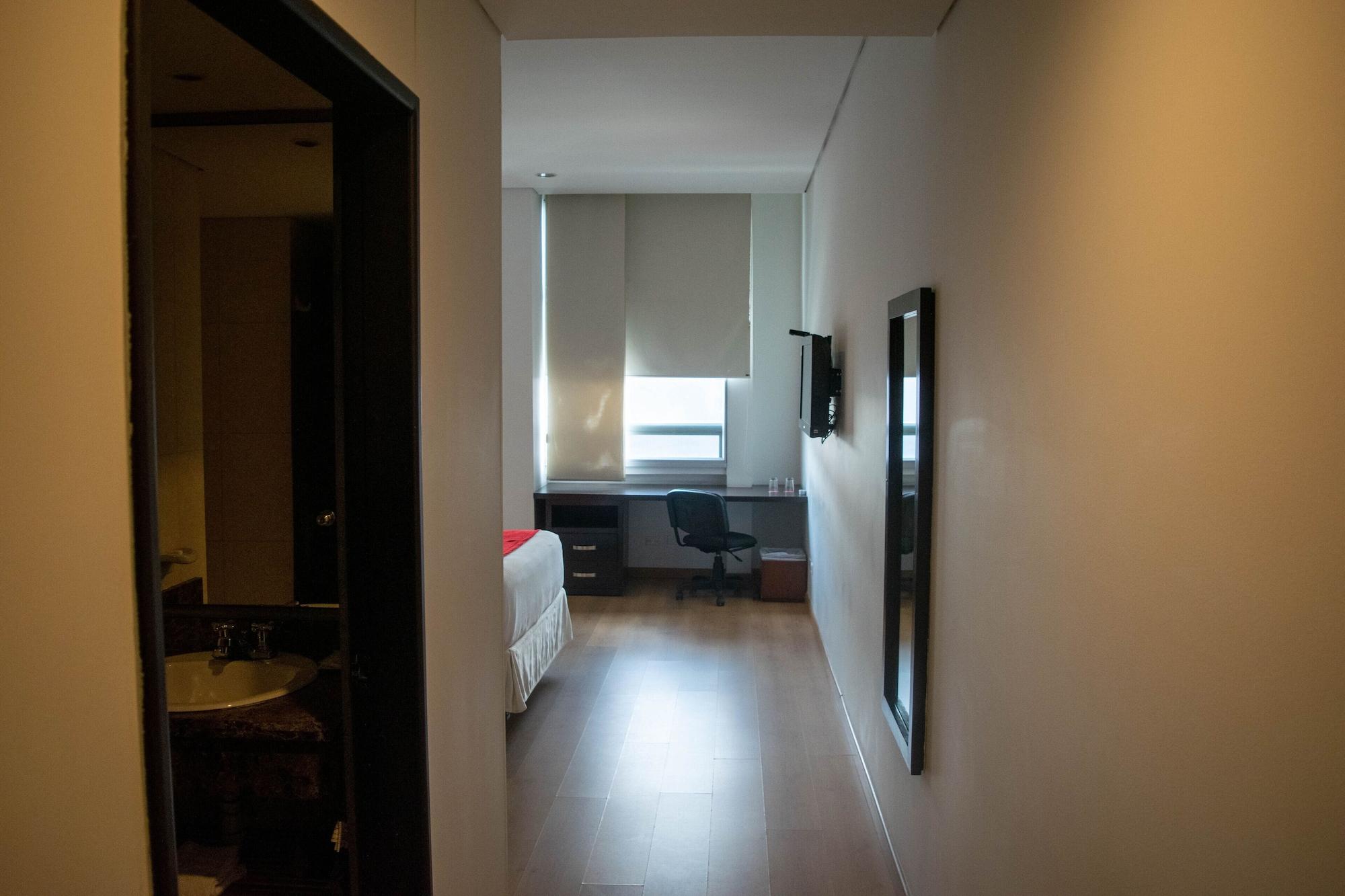 Mi Hotel Sandiego Медельин Экстерьер фото